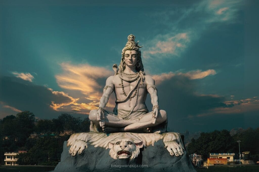 Shravan Maas 2025 Calendar: Dates of Somvar Vrat and Festivals Who is Lord Shiva
